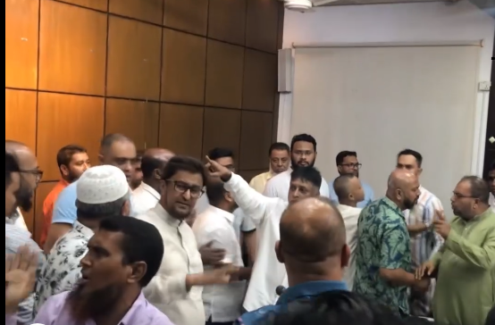 সিলেট চেম্বারের নির্বাচন নিয়ে দুইপক্ষের উত্তেজনা, ডিসি অফিসে হাতাহাতি