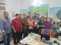 সহকারী অধ্যাপক পদে পদোন্নতি পাওয়ায় ডা. তুহিন বড়ুয়া তমালকে সংবর্ধনা