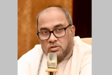 নগরকে মশামুক্ত করাই প্রথম লক্ষ্য সিসিকের নতুন প্রশাসক কাইয়ুম চৌধুরীর