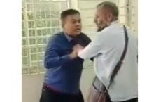 সিলেটে ভূমি অফিসে দরজা বন্ধ করে তহশিলদার–অফিস সহায়কের মারামারি, ভিডিও ভাইরাল