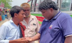 যেভাবে নেট দুনিয়ায় ভাইরাল- রাগ করলা?