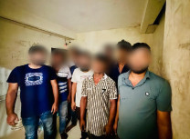 জাফলং থেকে আসা বাসের ভেতর ১৫২ পিস ভারতীয় কম্বল, গ্রেপ্তার ৯