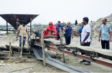 জাফলং ইসিএ এলাকায় অভিযান: ১০টি ড্রেজার, ৬টি এক্সকেভেটরসহ বিপুল সরঞ্জাম ধ্বংস